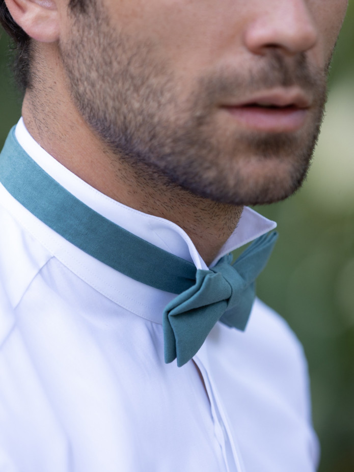 Wit musketier overhemd met vlinderdaskraag met verborgen keel tailored fit