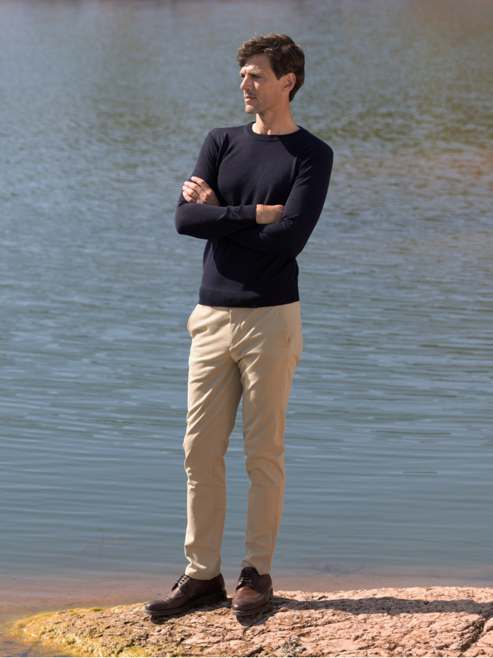 pull_col_rond_laine_vierge_bleu_marine