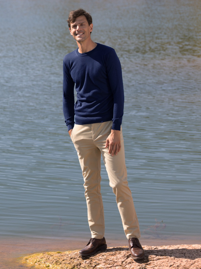 pull_col_rond_laine_vierge_bleu_fonce