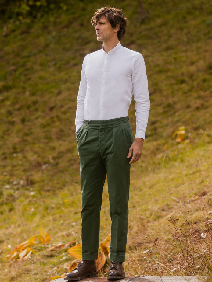 Tijmgroene chino pantalon met plooien en hoge taille