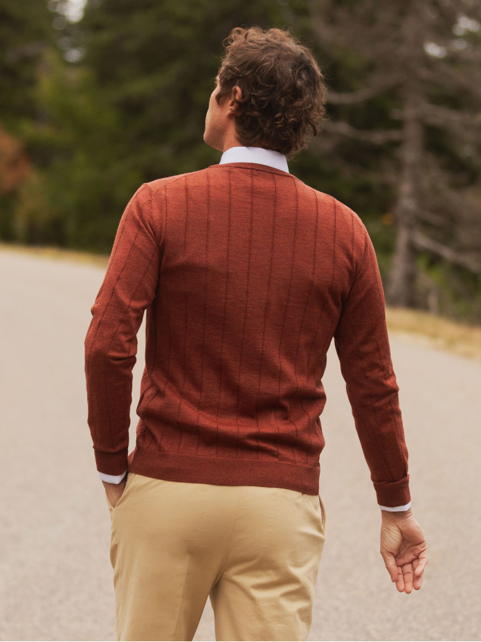Steenrode trui met ronde hals en ribbels