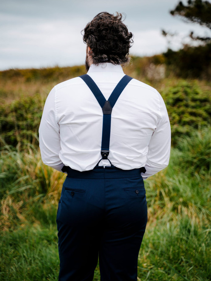Marineblauw bretels voor heren met knopen
