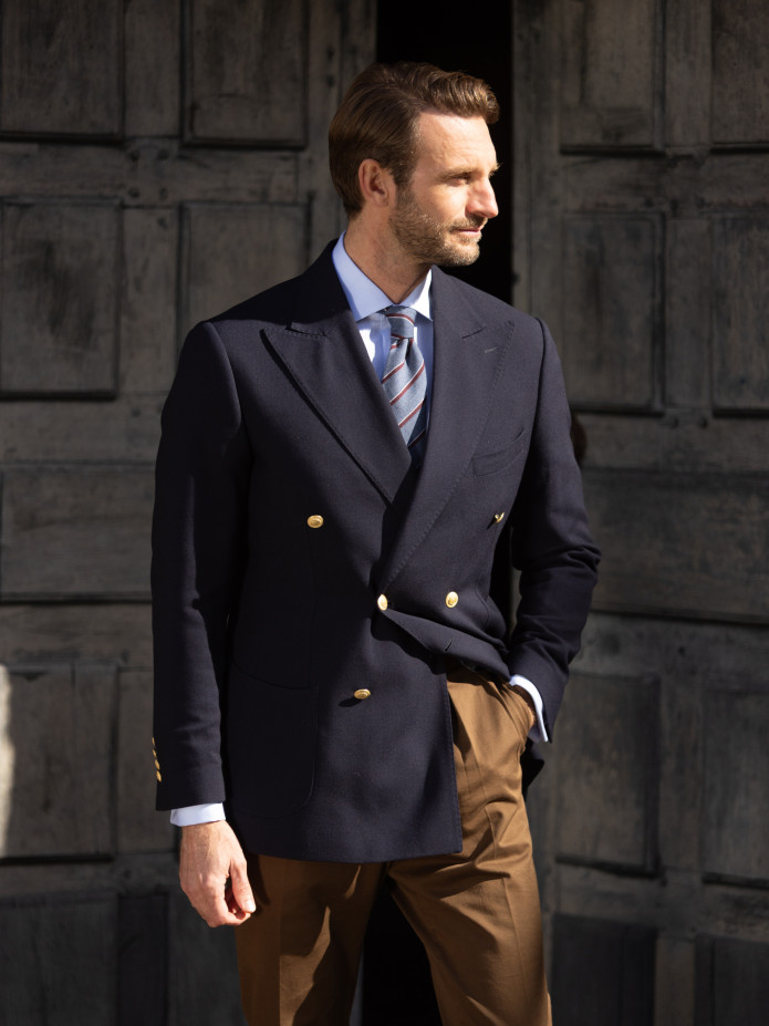 Dubbele rij marineblauw blazer met gouden knopen - drop 4