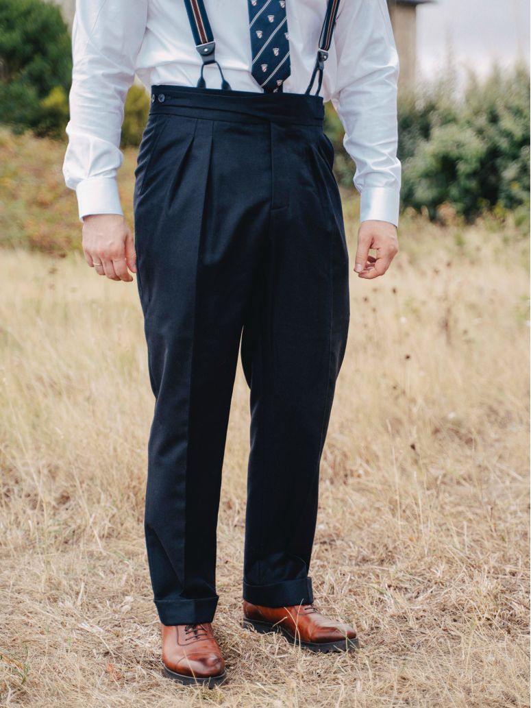 Marineblauwe gurkha-pantalon voor een pak Dharan