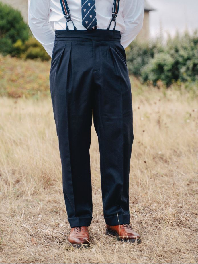 Marineblauwe gurkha-pantalon voor een pak Dharan